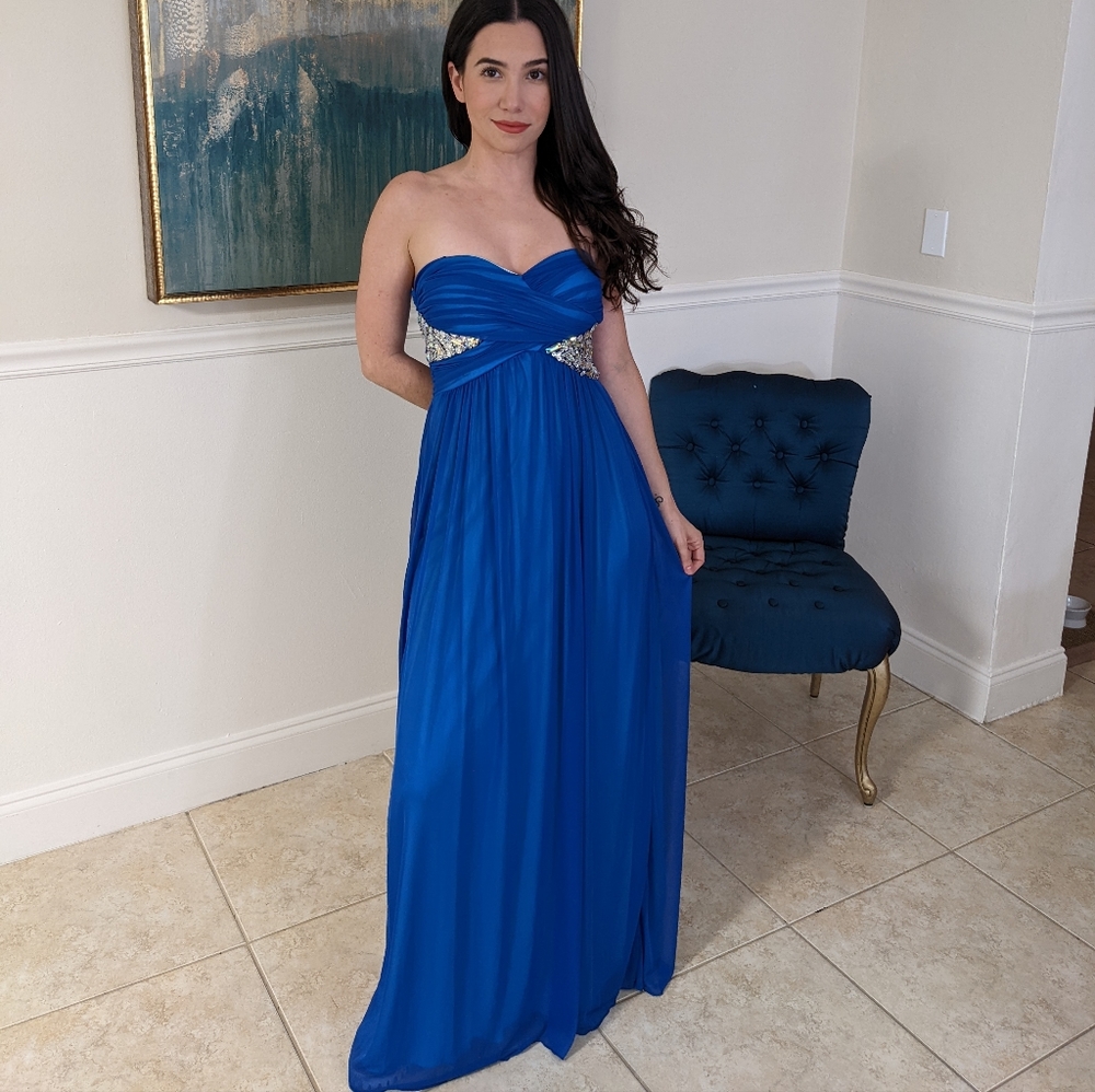 Prom || Wedding Guest || Strapless Gown